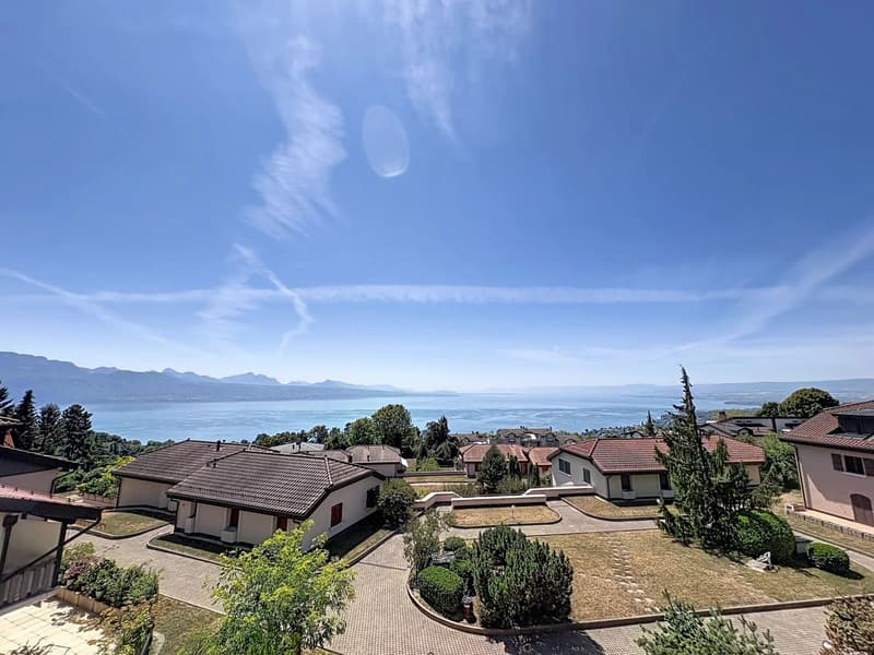 Appartement en attique de 135 m² avec vue imprenable sur le bassin lémanique (11)