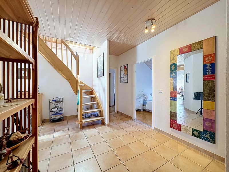 Prächtige 4,5-Zimmer-Wohnung im Dachgeschoss mit Mezzanine und Garage-Box (8)