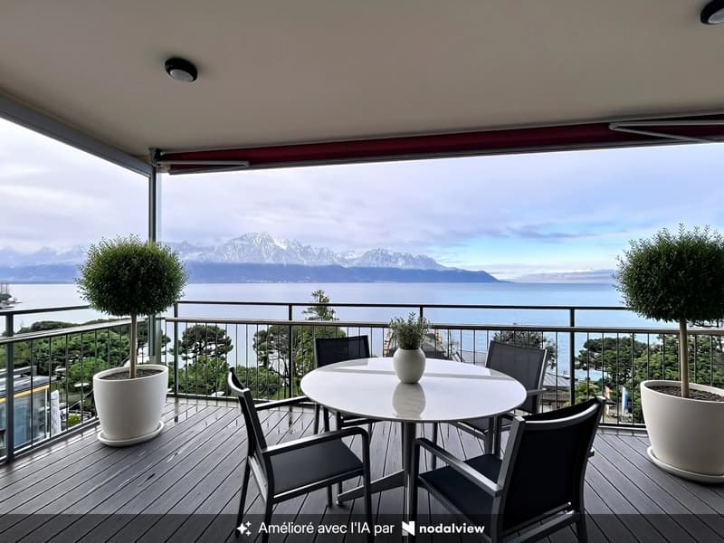 Prächtige 4,5-Zimmer-Wohnung mit Panoramablick auf den Genfersee (2)
