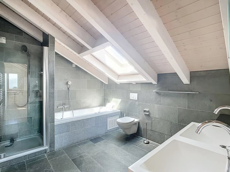 Attique en duplex de 6,5 pièces avec vue sur le lac à St-Sulpice (6)
