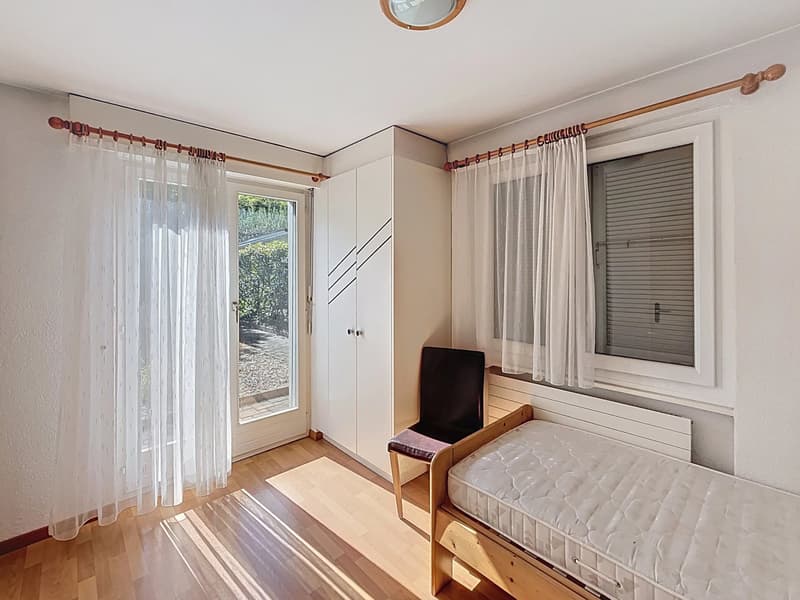 Spacious family house in a sought-after neighborhood (5)