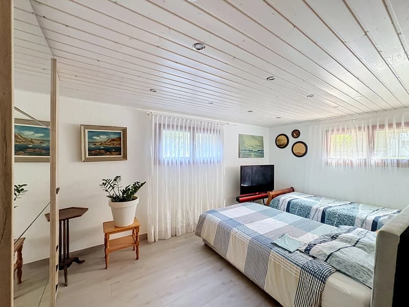 Individual villa with garden in a residential area of Collombey (12)