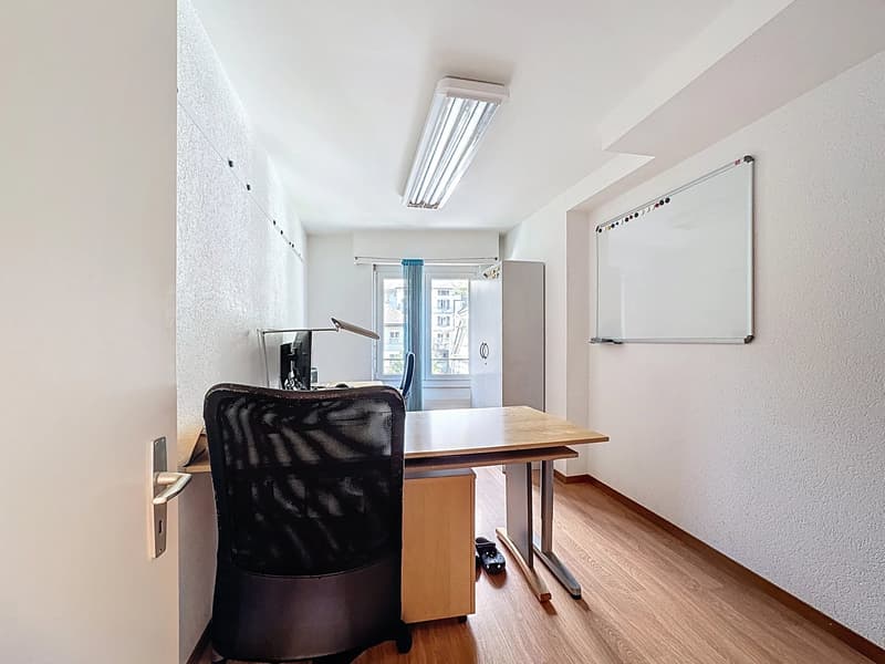 Bureaux spacieux et lumineux au coeur de Monthey (6)