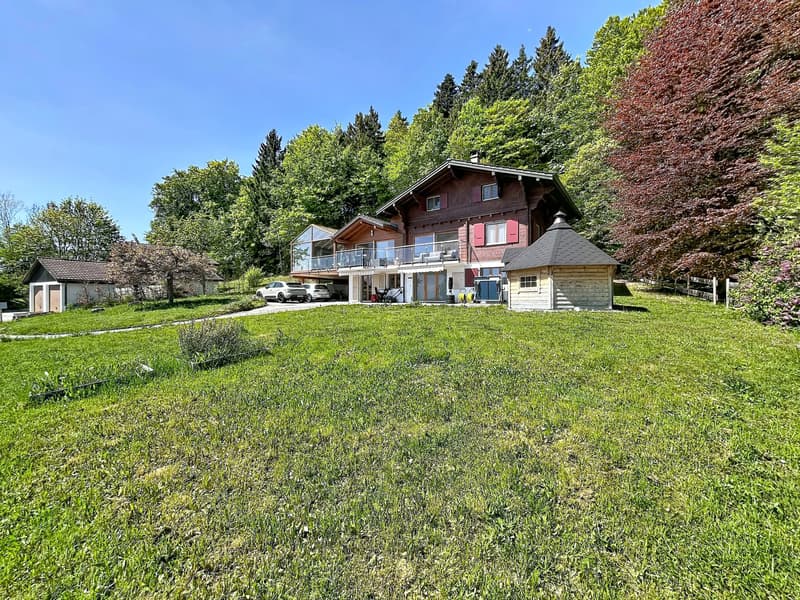 Exceptional panoramic view ? Family villa with spacious veranda (10)