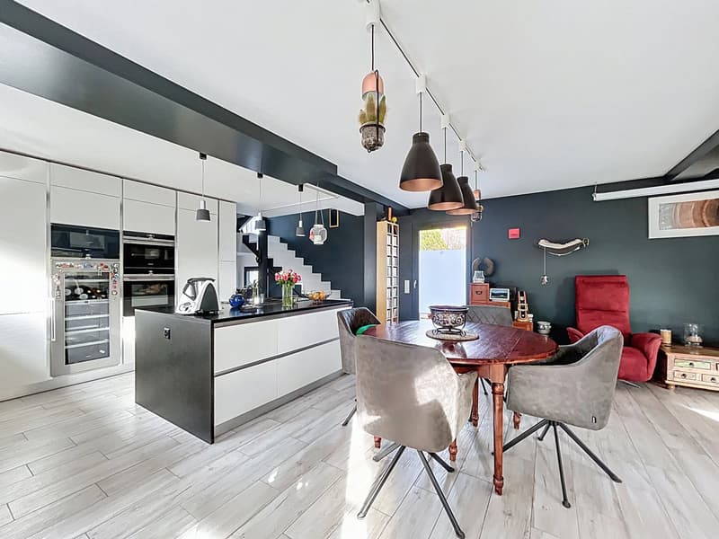 Villa combining Charm, Elegance and Conviviality (2)