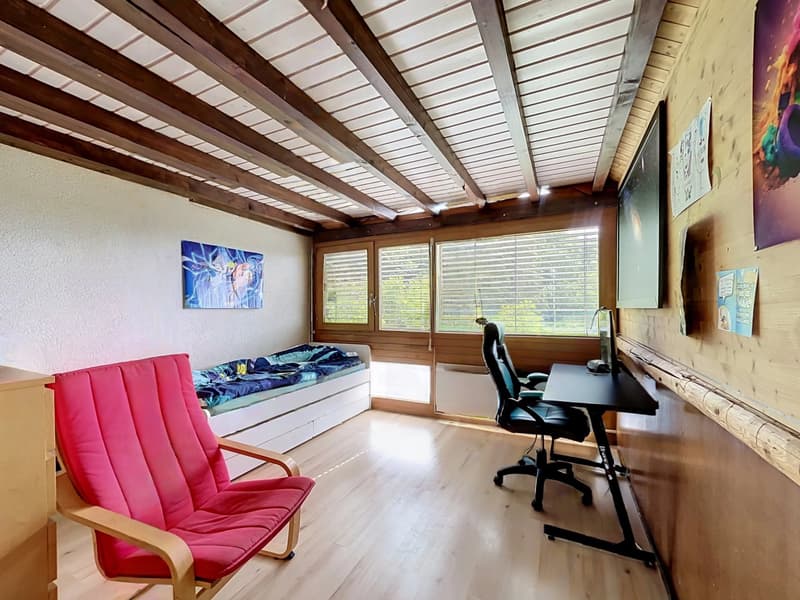 Charming chalet in the heart of a green oasis (10)