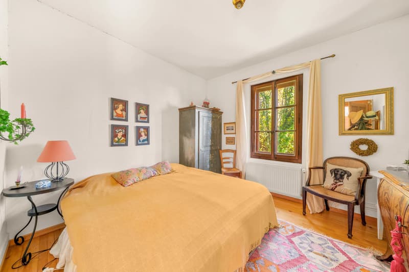 Villa de caractère 5?6 pièces, un lieu unique au charme intemporel (7)