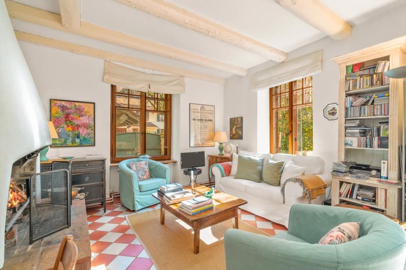Villa de caractère 5?6 pièces, un lieu unique au charme intemporel (4)