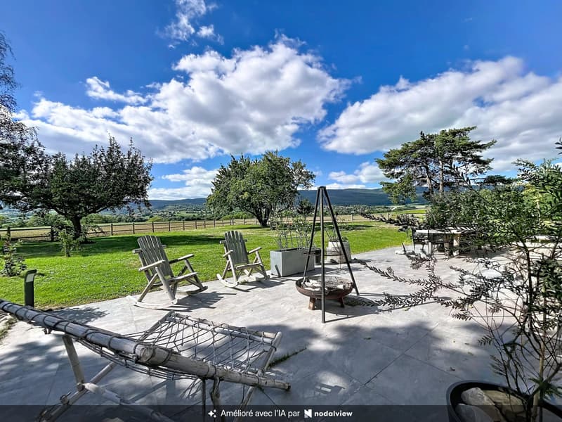 Belle propriété contemporaine avec vue sur le Jura (5)