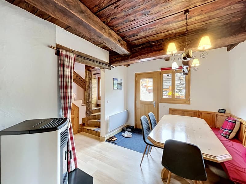 Old mazot converted into chalet (2)