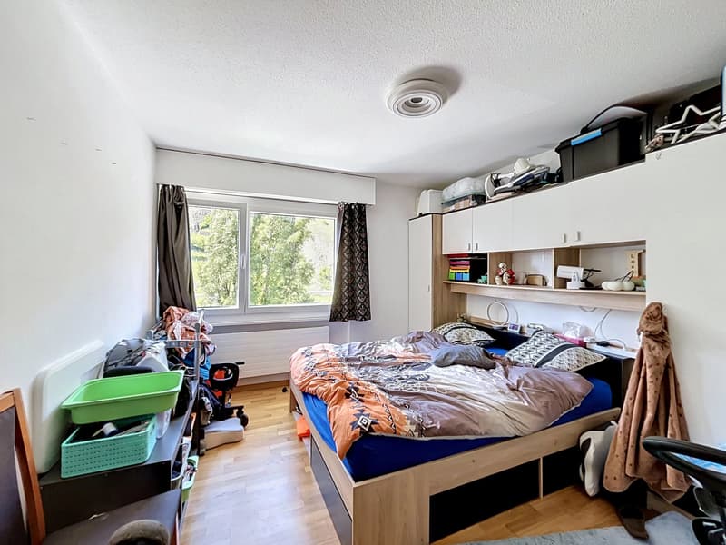 Beautiful crossing apartment of 4.5 rooms in the Vissigen district of Sion (11)