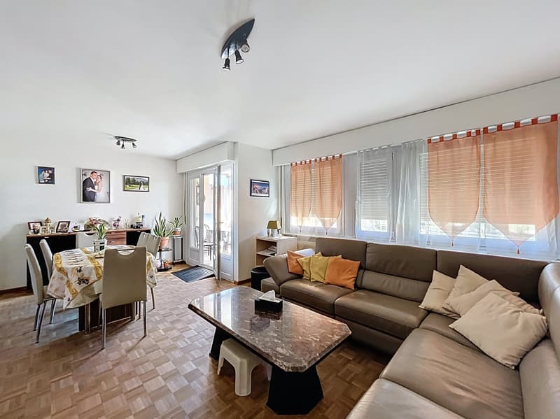 Spacious 4-room apartment with 110 m², balcony and great potential in Sierre (1)