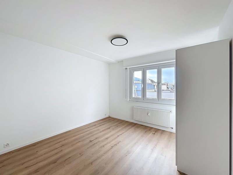 4 1/2 room apartment in the center of Sierre (9)