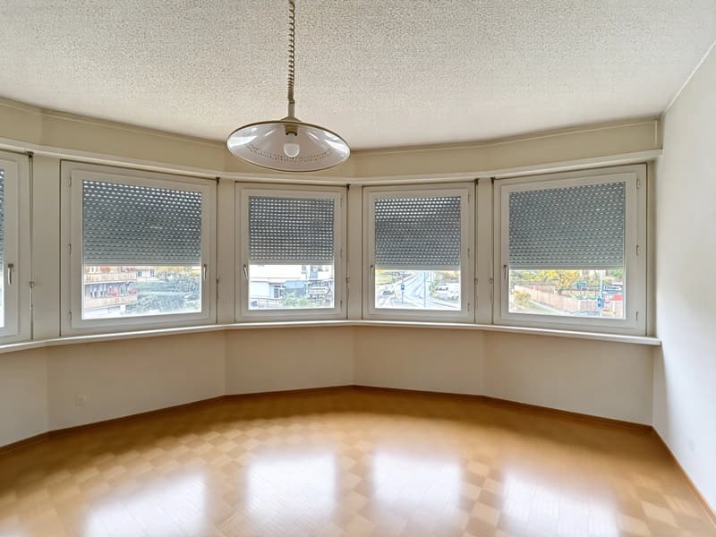 3 1/2 room apartment to renovate in Sierre (7)