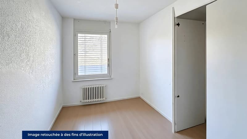 Luminoso appartamento di 4,5 locali con balcone e vista libera a Sierre (5)