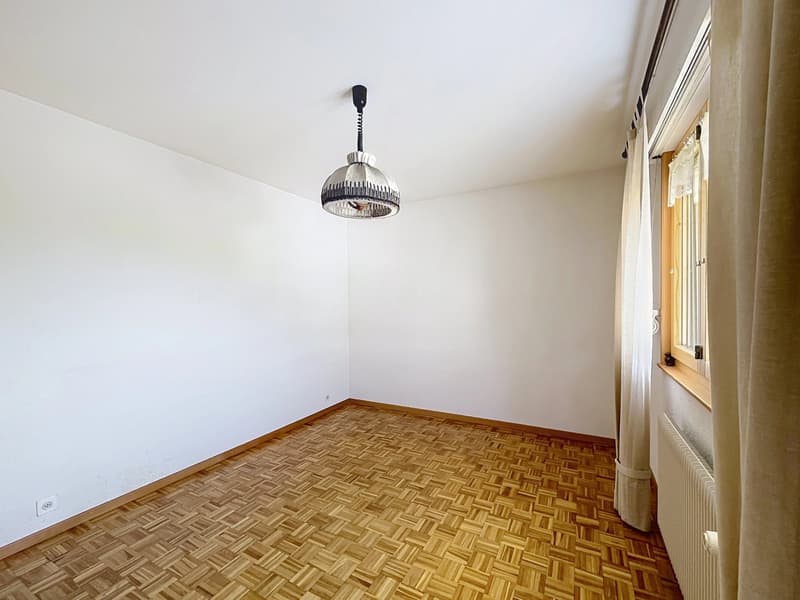 Four-room apartment in a quiet location with a beautiful view (9)