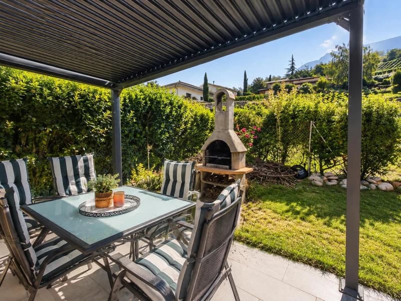 Spacieuse villa individuelle avec grand jardin à Sierre (3)