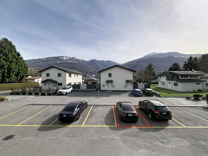 Spacieux 4.5 pièces avec grande terrasse et vue dégagée à Conthey (12)
