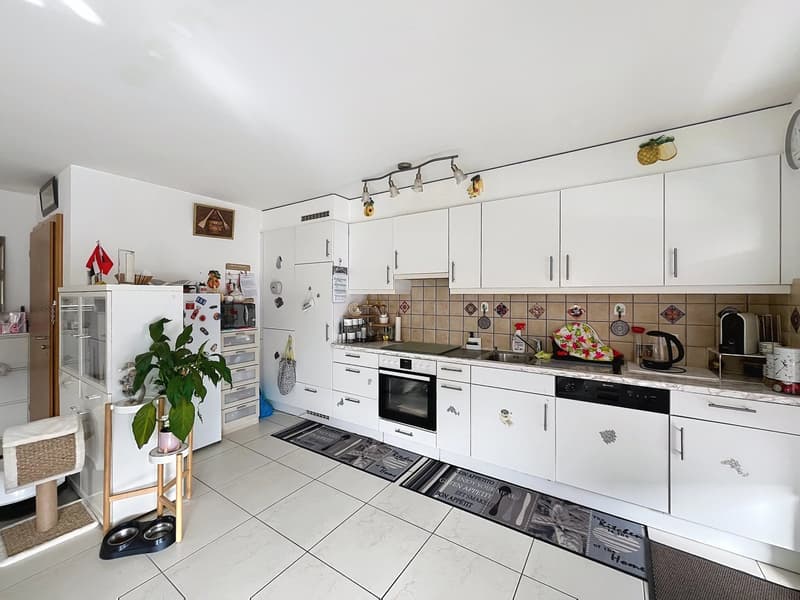 Spacieux 4.5 pièces avec grande terrasse et vue dégagée à Conthey (5)