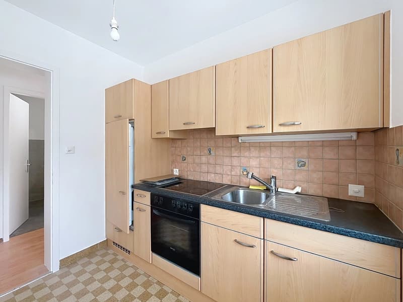 Bel appartement de 2 pièces à proximité du centre-ville (5)