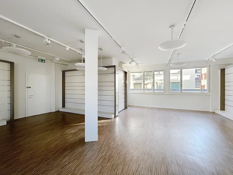 Local commercial au centre de Sion - Grandes surfaces modulables (9)