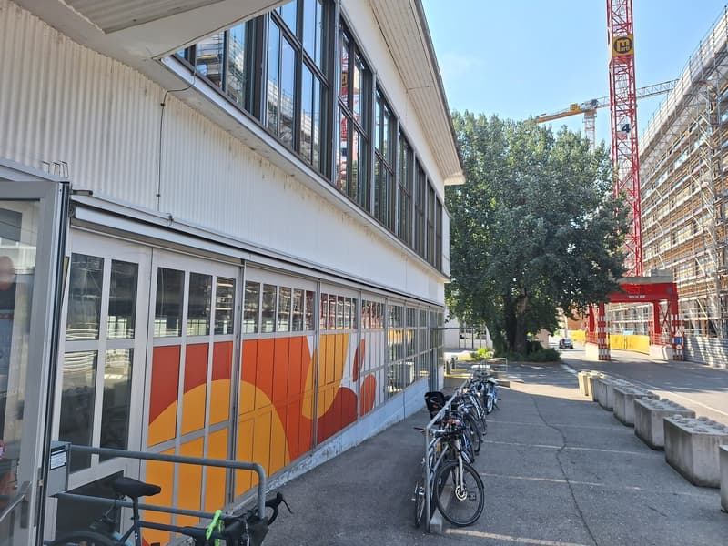 Attractive commercial space in prime location in Biel (3)