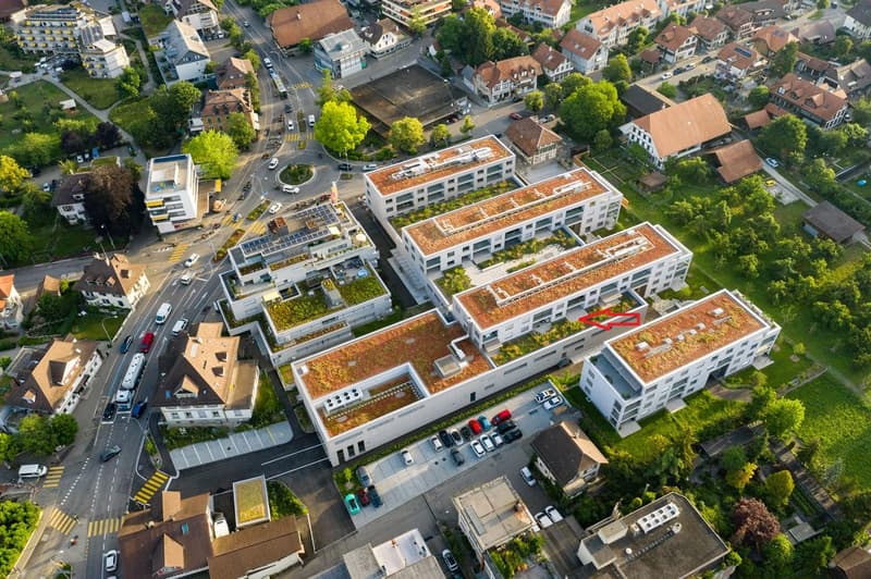 Moderne, grosszügige, helle 2.5-Zi-Wohnung im 2. OG (1)