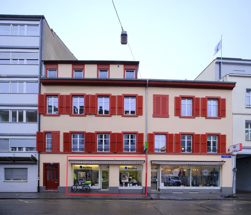 Espace de vente/bureau attractif au 70, Hammerstrasse (1)