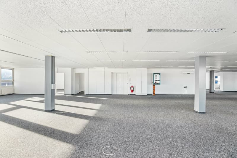 Work where flexibility meets infrastructure (5)