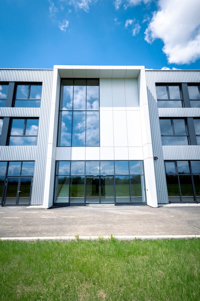 New in Gland - Large commercial space - industrial / 1'200m2 (9)