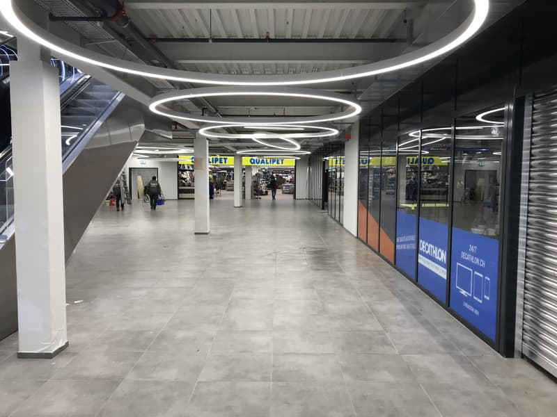 Superficie commerciale 1280m2 - Centro commerciale Rocville - Villeneuve (3)