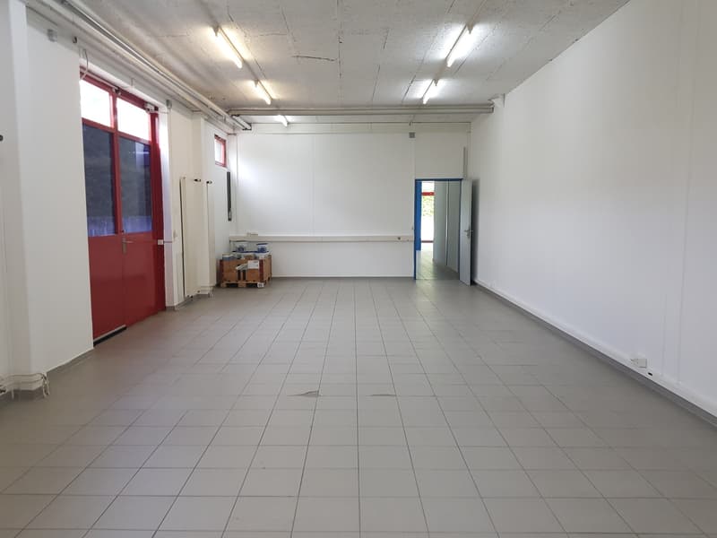 Superficie mista deposito/ufficio/showroom - Contratto di locazione flessibile (7)