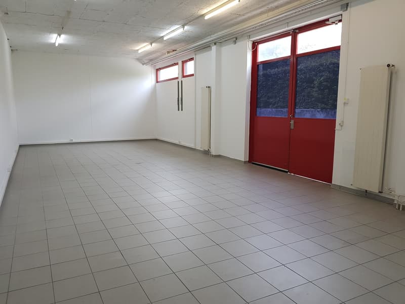 Superficie mista deposito/ufficio/showroom - Contratto di locazione flessibile (6)
