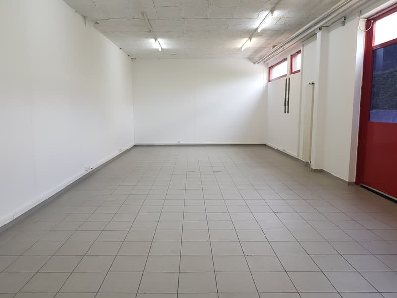 Superficie mista deposito/ufficio/showroom - Contratto di locazione flessibile (5)
