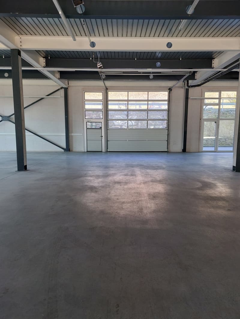 Atelier/dépôt 500m2 à Puidoux - Proche autoroute (3)