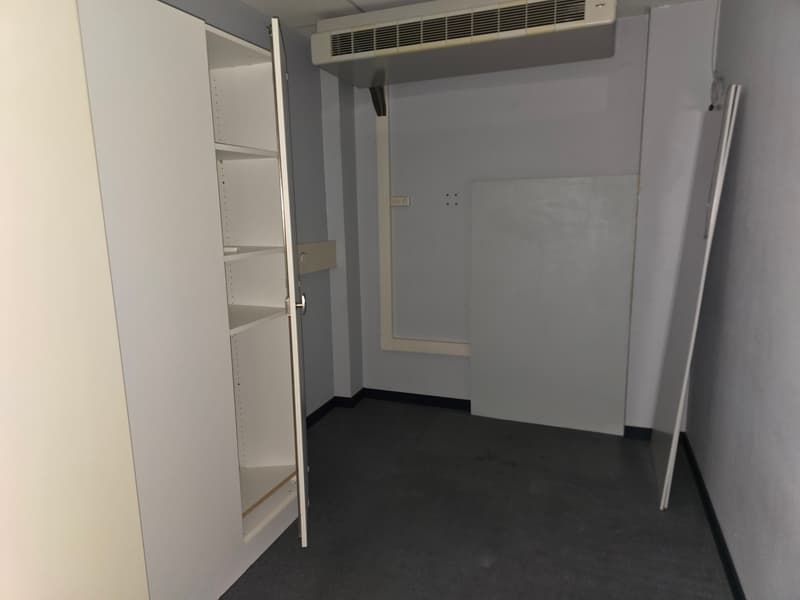 Ufficio di 280m2 - Prossimità autostrada/stazione (8)