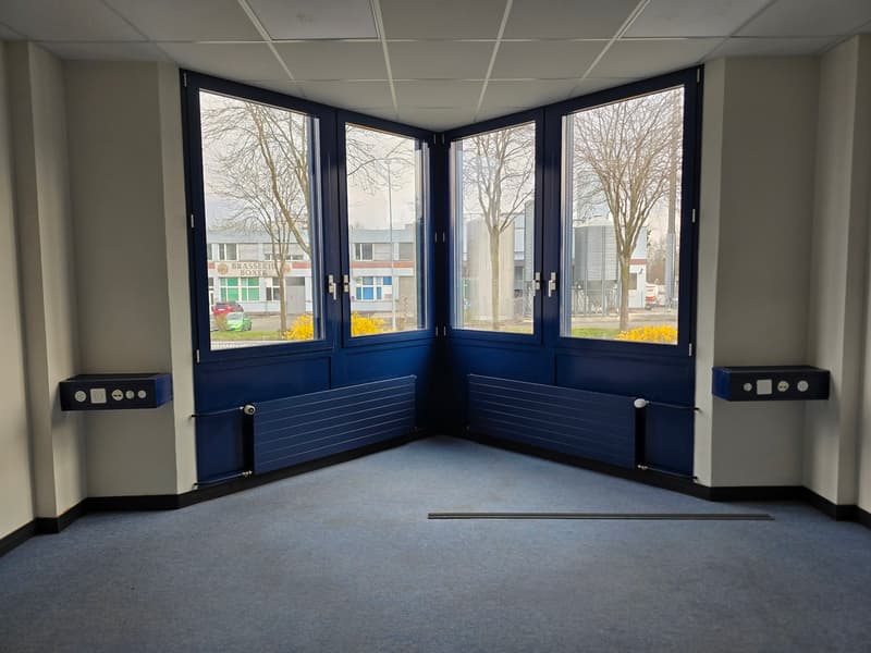 Ufficio di 280m2 - Prossimità autostrada/stazione (3)