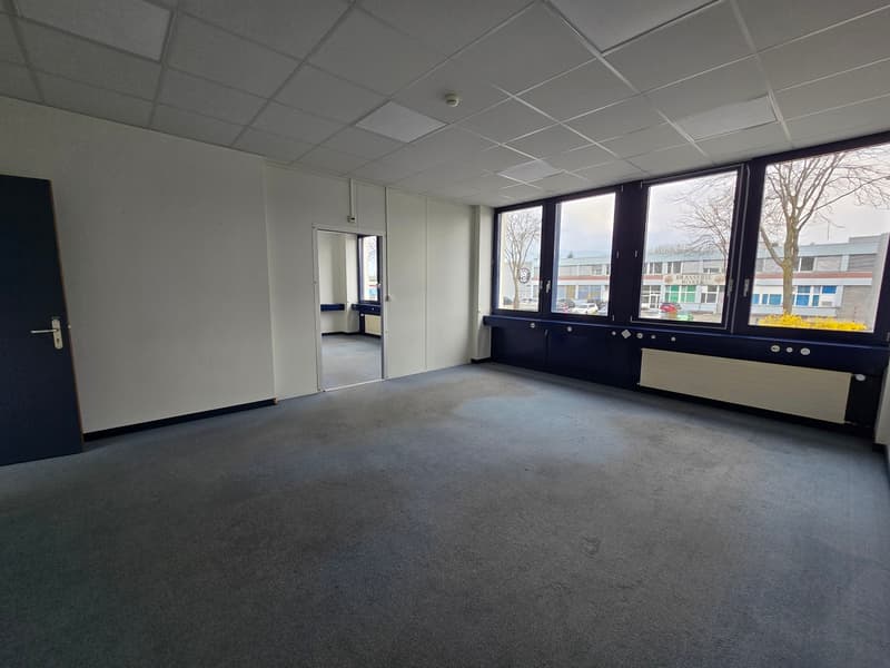 Ufficio di 280m2 - Prossimità autostrada/stazione (4)