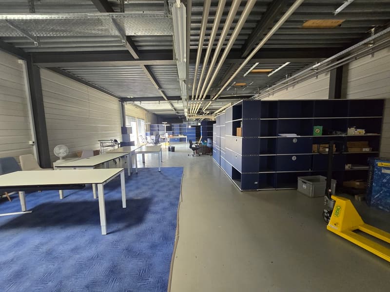 Depositio di 259m2 - Zona Industriale di Yverdon - Vicinanza autostrada (4)