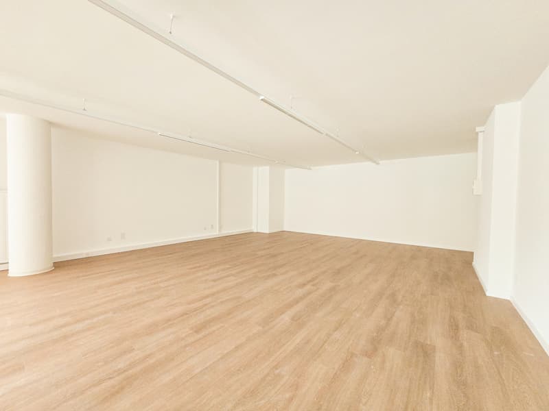 Ufficio rinnovato di 230m2 - Centro città di Losanna (5)