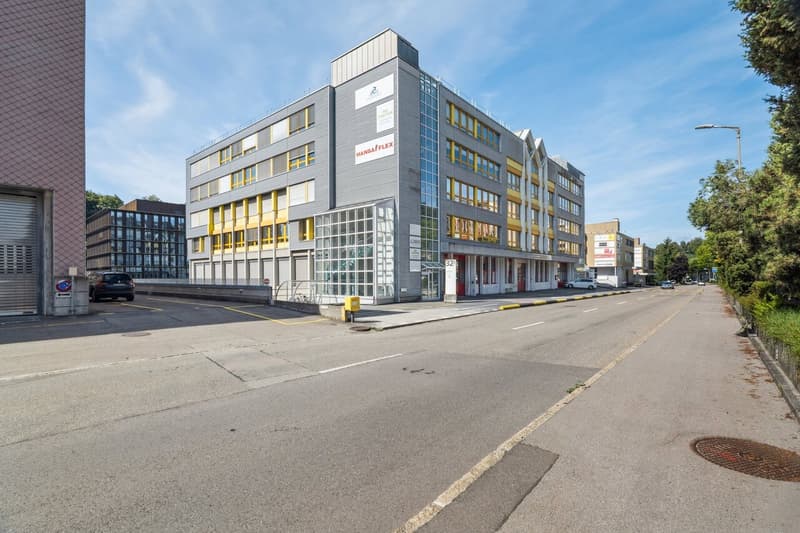 Spazio ufficio attraente 137m2 a Ittigen (BE) (4)