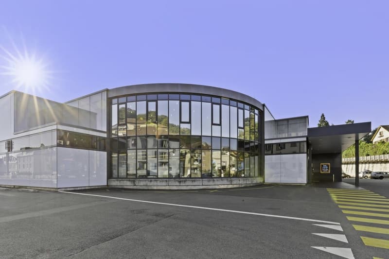 418m2 - Büro in der Nähe des Zentrums von Neuchâtel (1)