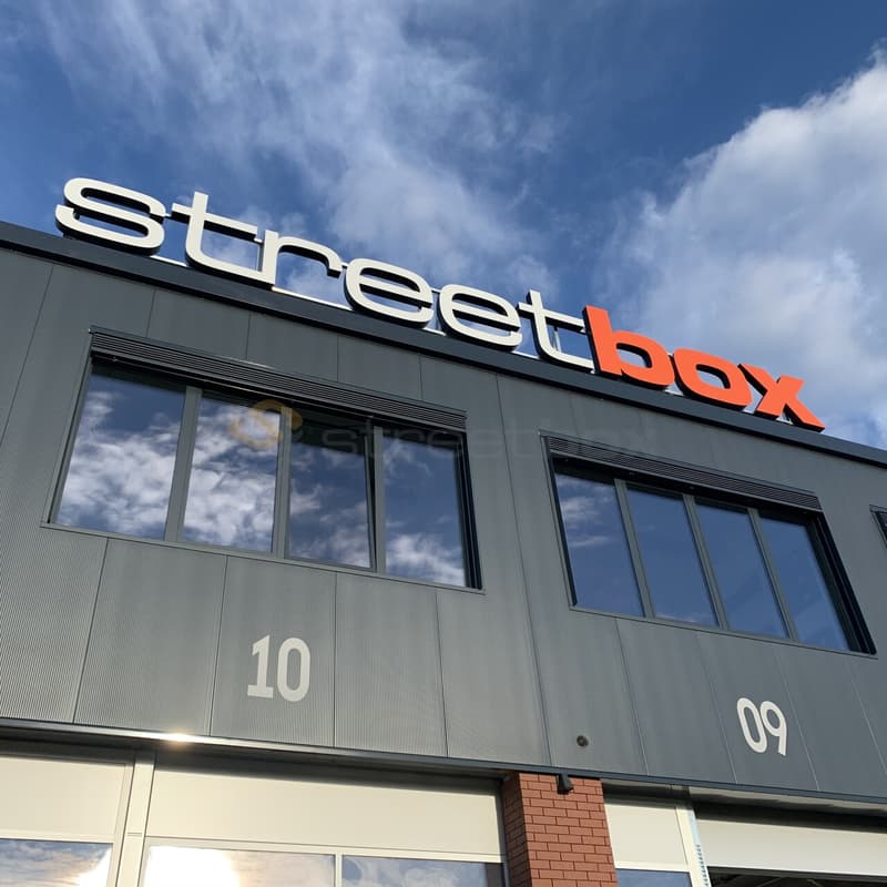 Streetbox di 115 m2, molto ben situata! (4)