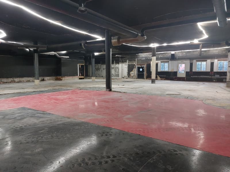 Commercial premises - High potential - Good location with visibility (3)