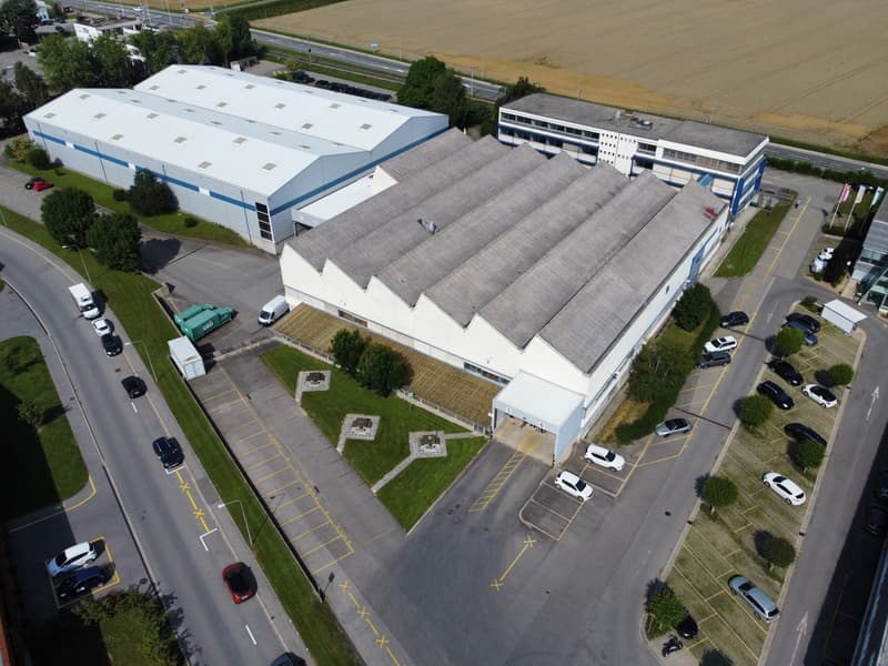 Logistics Hall/Warehouse 1140m2 - Loading Dock - Close to Highway (1)