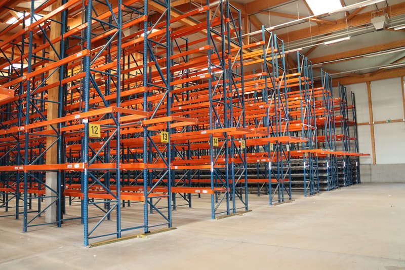 Logistics Hall/Warehouse 1140m2 - Loading Dock - Close to Highway (3)