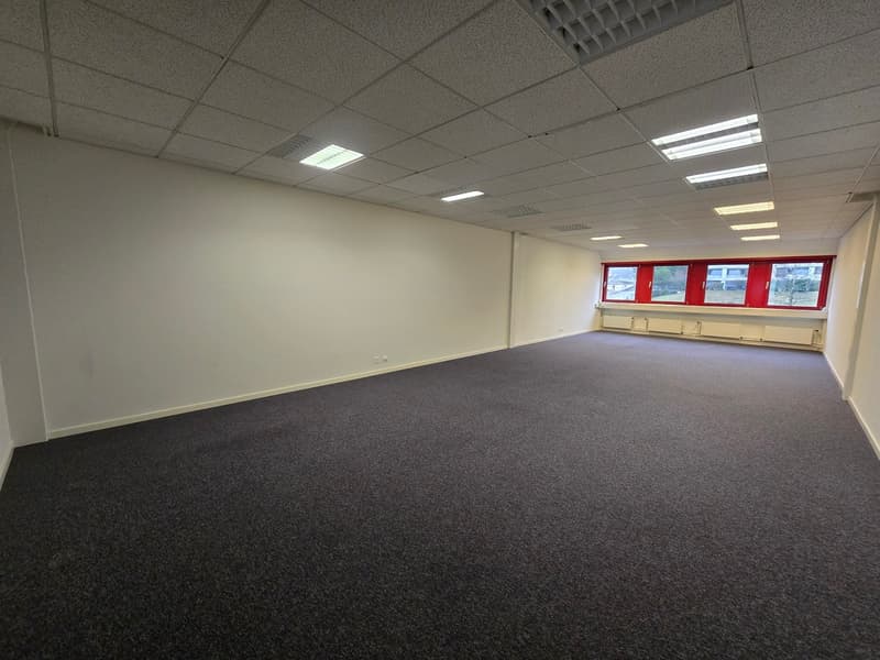 Ufficio di 57m² - Ideale posizione a Gland (2)