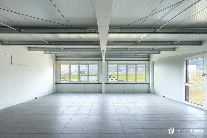 Office space on the upper floor of 100m2 (2)