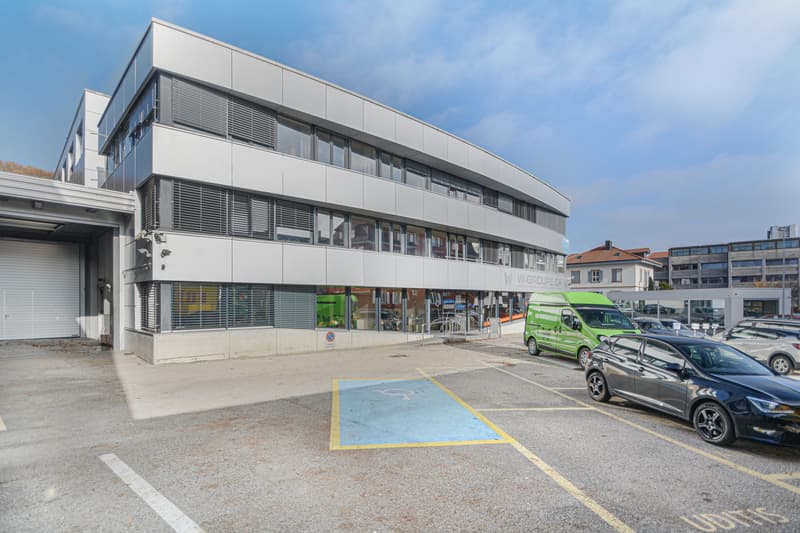 Ufficio/Laboratorio 120 m2 - Vicino autostrada e trasporti (1)
