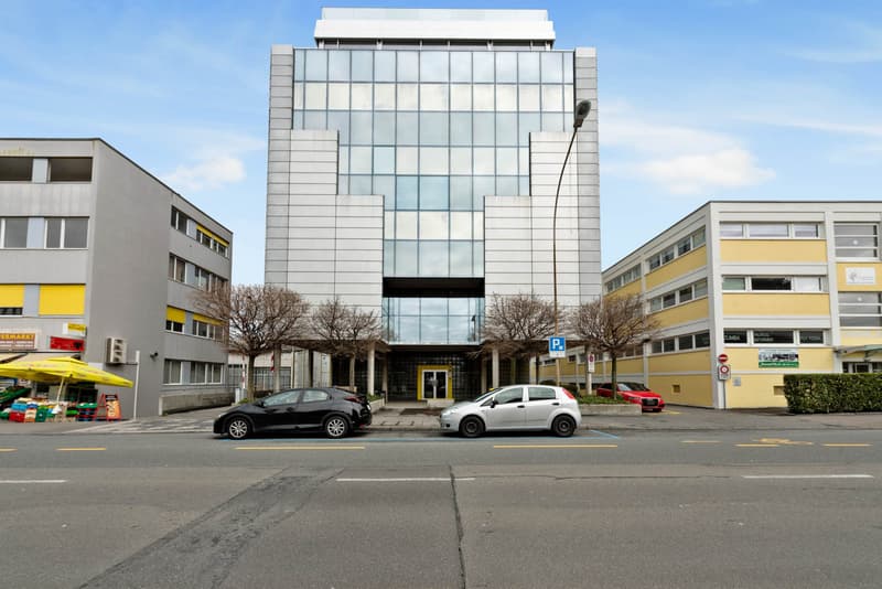Laboratorio/magazzino 68m2 a Renens - vicinanza autostrada/stazione - Contratto di locazione flessibile (4)